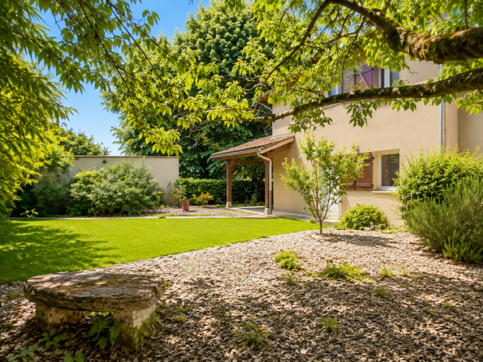 Offres de location Maison Fontaines-sur-Saône (69270)